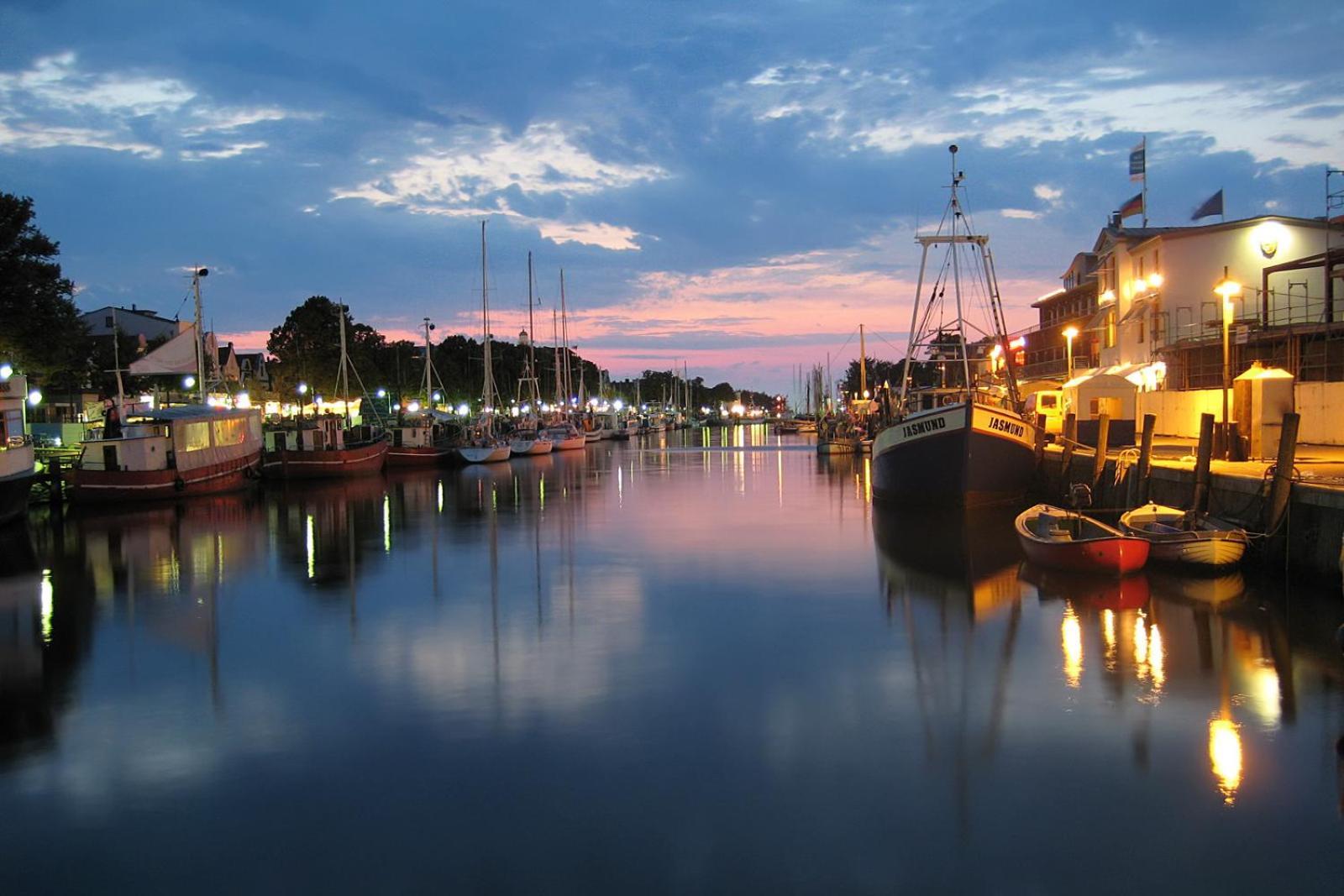 Seaside, Direkt An Der Promenade Lägenhet Rostock Exteriör bild